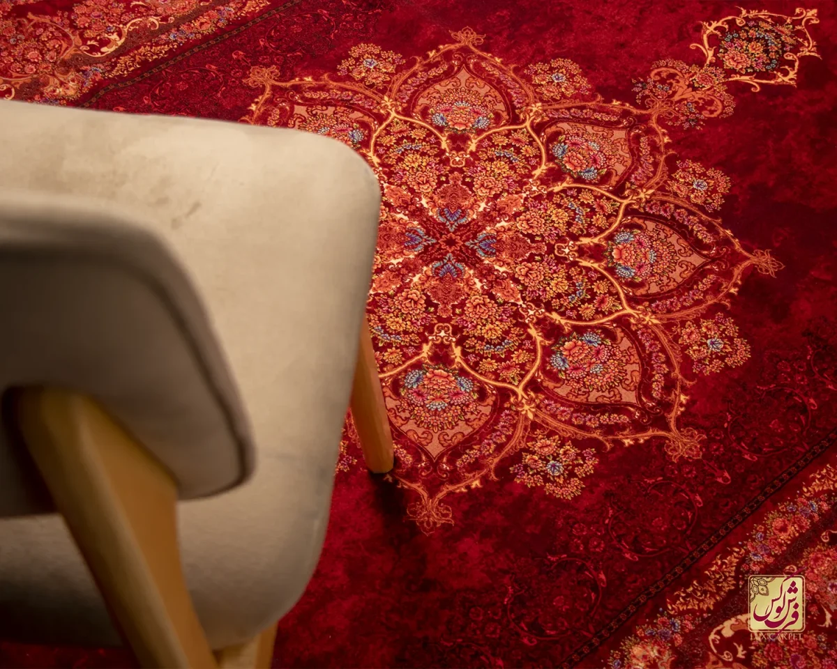 فرش ابریشم ماشینی X1969 قرمز لاکی