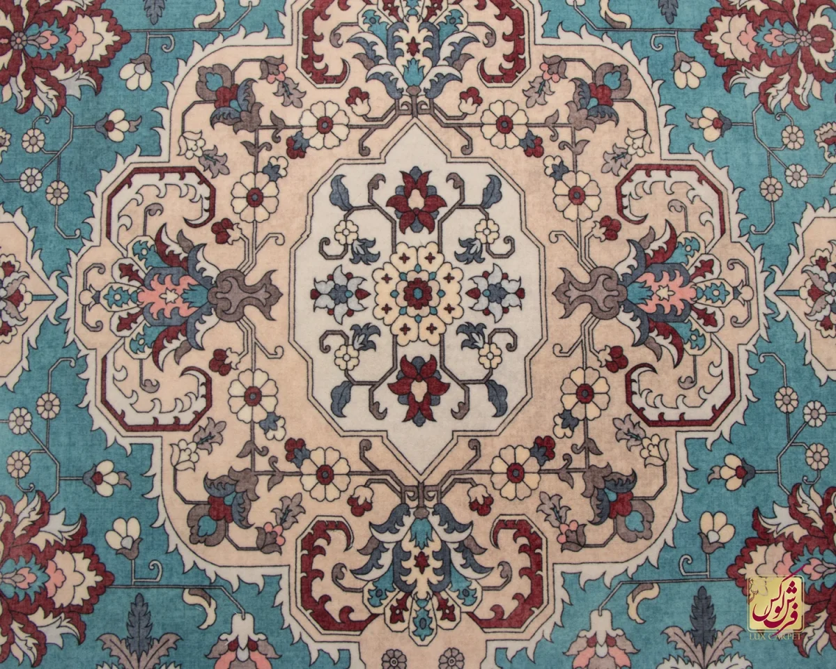 فرش ابریشم ماشینی 743105 فیروزه‌ای کرم - تصویر 3