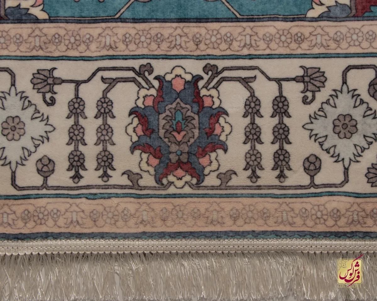 فرش ابریشم ماشینی 743105 فیروزه‌ای کرم - تصویر 5
